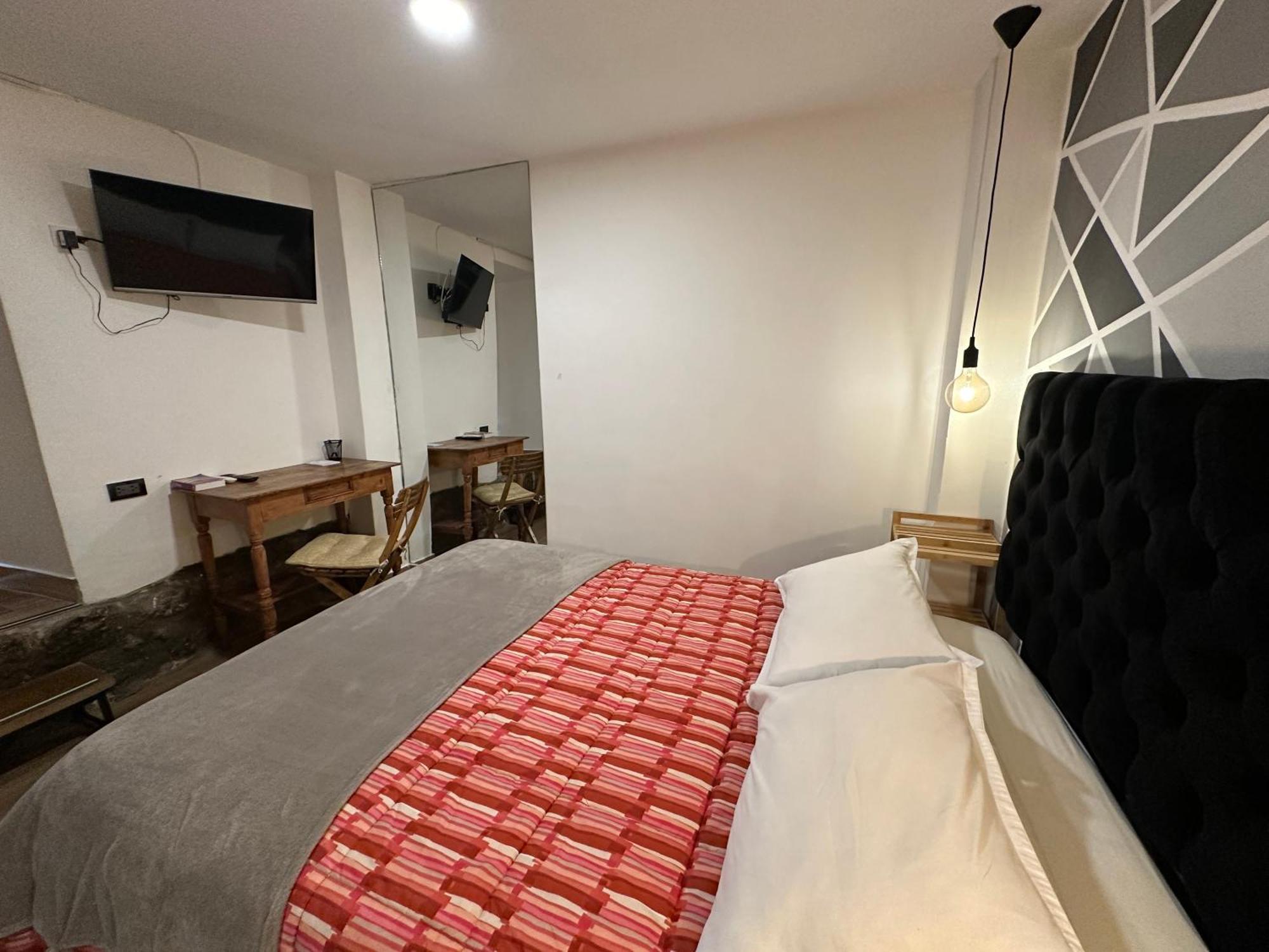 Blacky Hostel And Apartments (Adults Only) Cusco Dış mekan fotoğraf